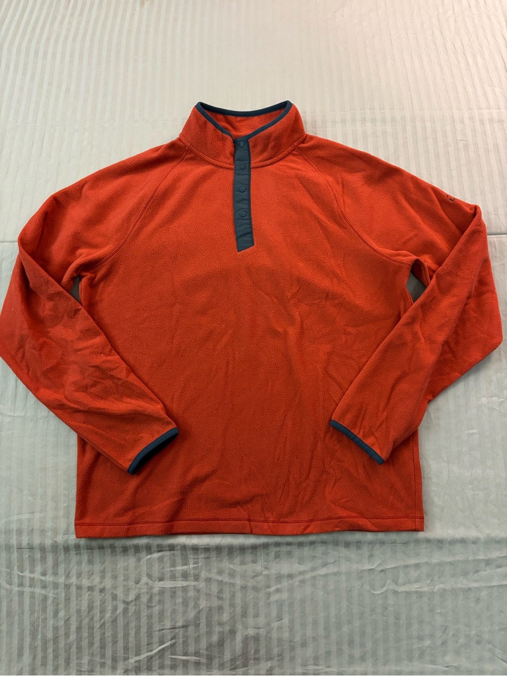 LL Bean Sweater Mens Medium Orange Fleece Knit Pullover Slightly Fitted Snap